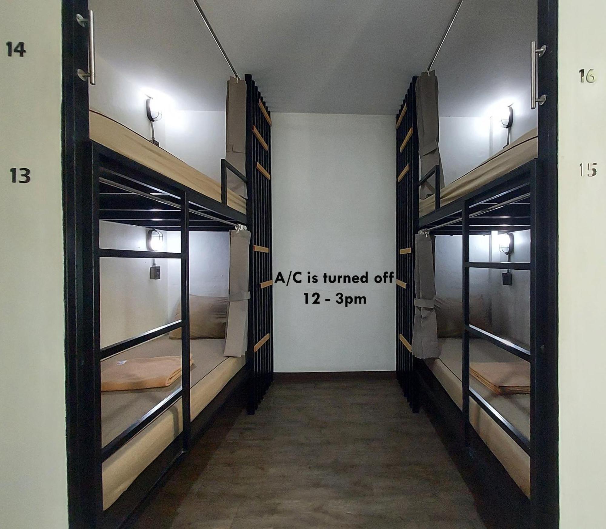 Feel Good Bangkok Hostel מראה חיצוני תמונה
