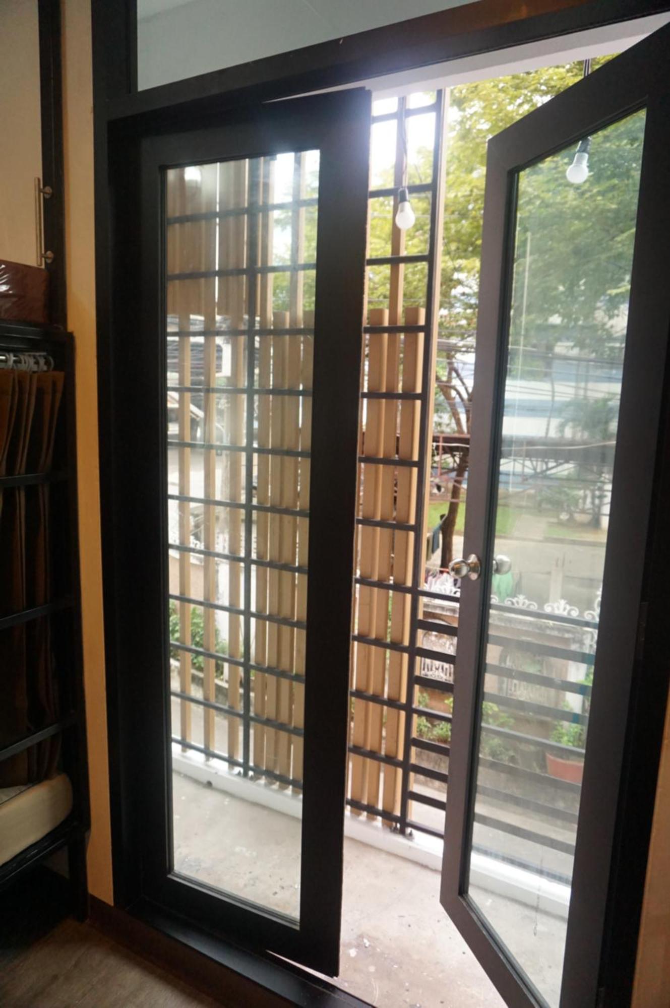 Feel Good Bangkok Hostel מראה חיצוני תמונה
