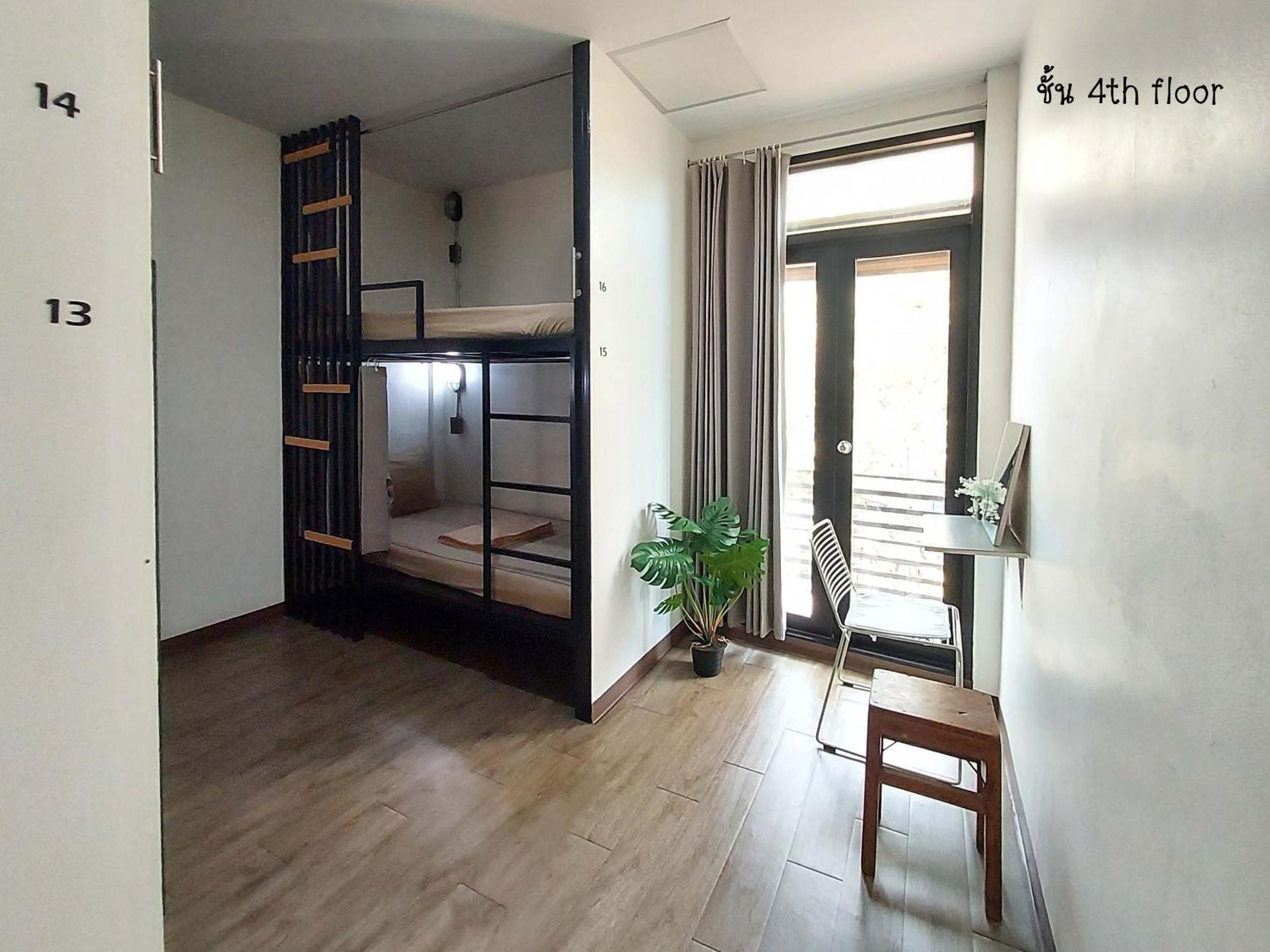 Feel Good Bangkok Hostel מראה חיצוני תמונה
