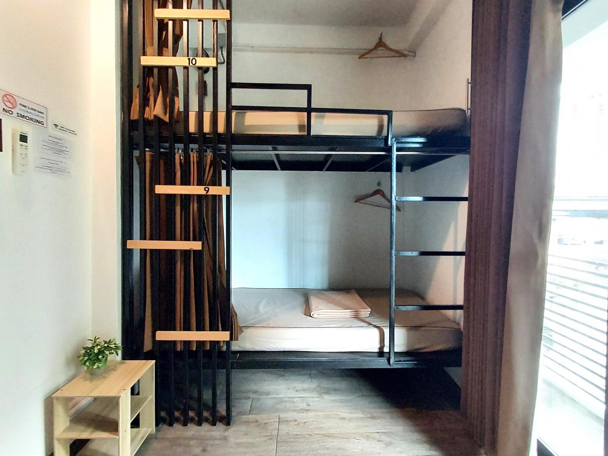 Feel Good Bangkok Hostel מראה חיצוני תמונה