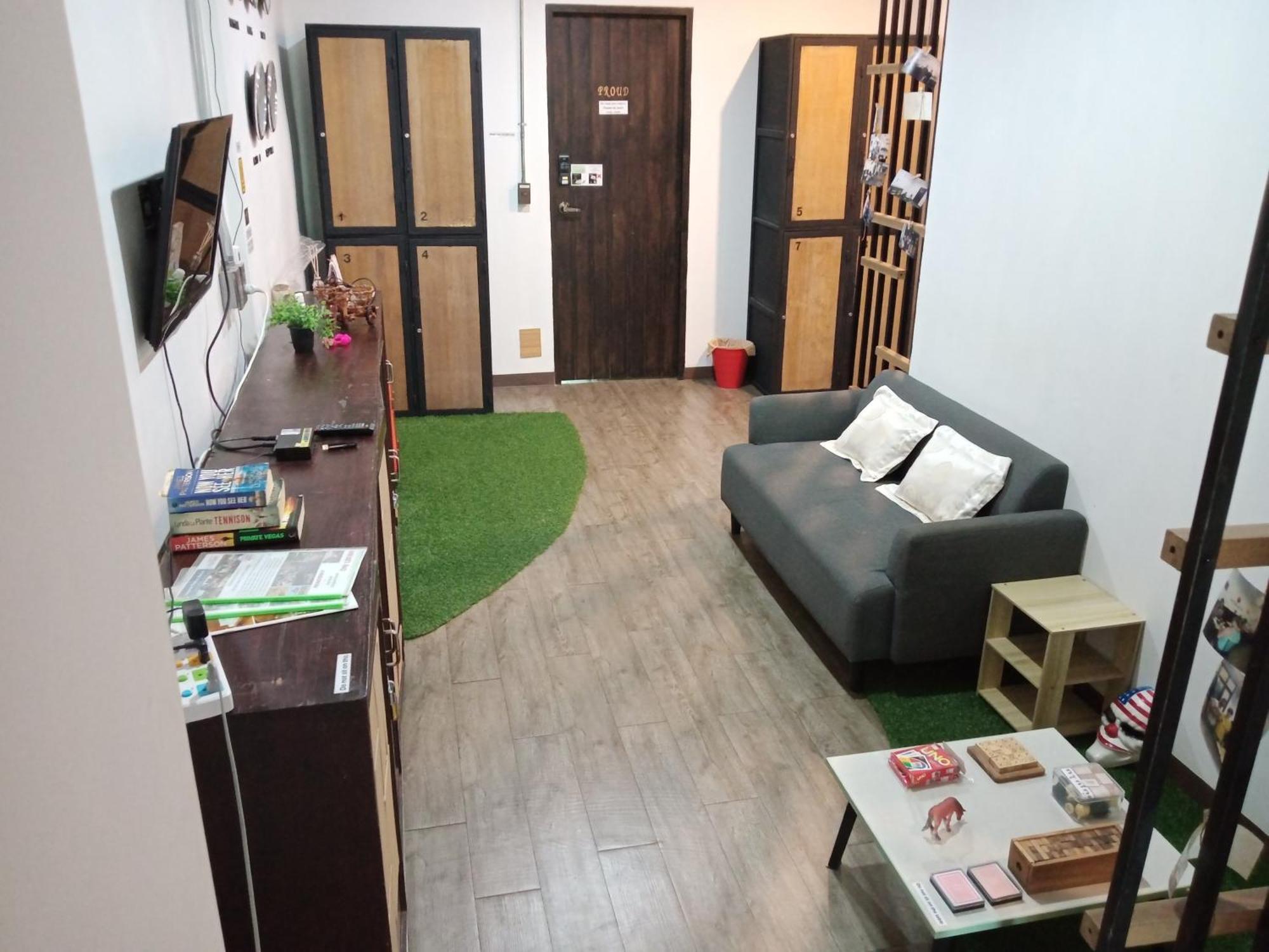 Feel Good Bangkok Hostel מראה חיצוני תמונה