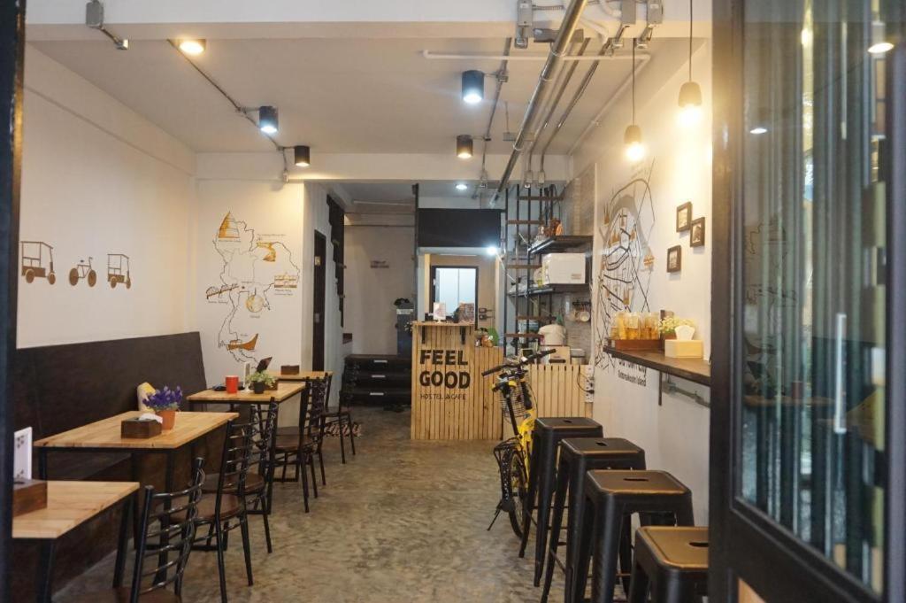 Feel Good Bangkok Hostel מראה חיצוני תמונה